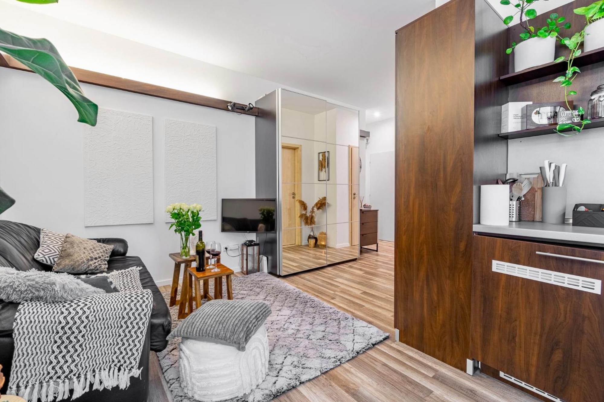 Natural-Style Apartment In The Centre Of Μπρατισλάβα Εξωτερικό φωτογραφία